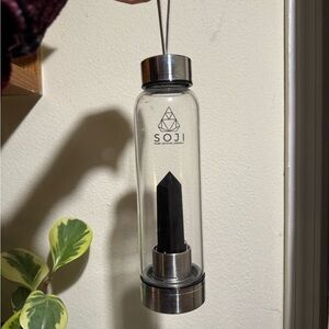 Black Crystal Infuser Water Bottle